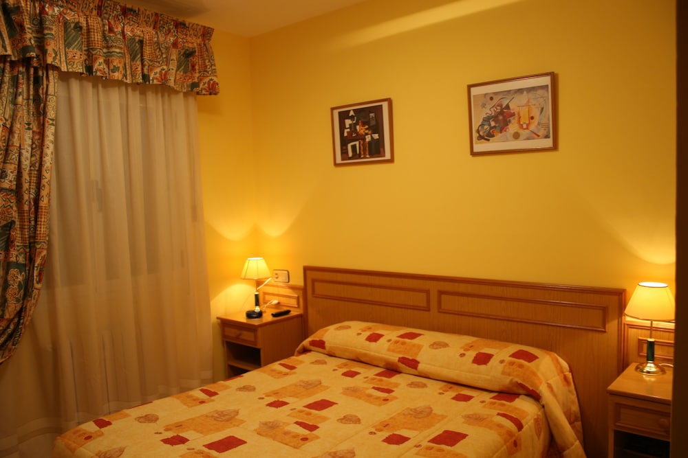 Hostal Numancia photo 4