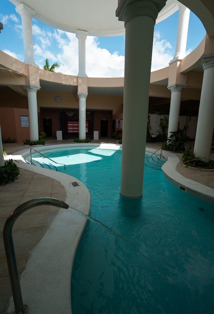 Grand Palladium Jamaica Resort  Spa All Inclusive - Property Image 100
