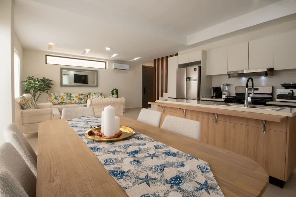 NOK Tropical 3BR Villa by Vistacana Rentals