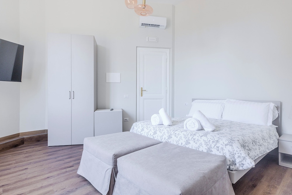 Vatican Pertusa Luxury Suites