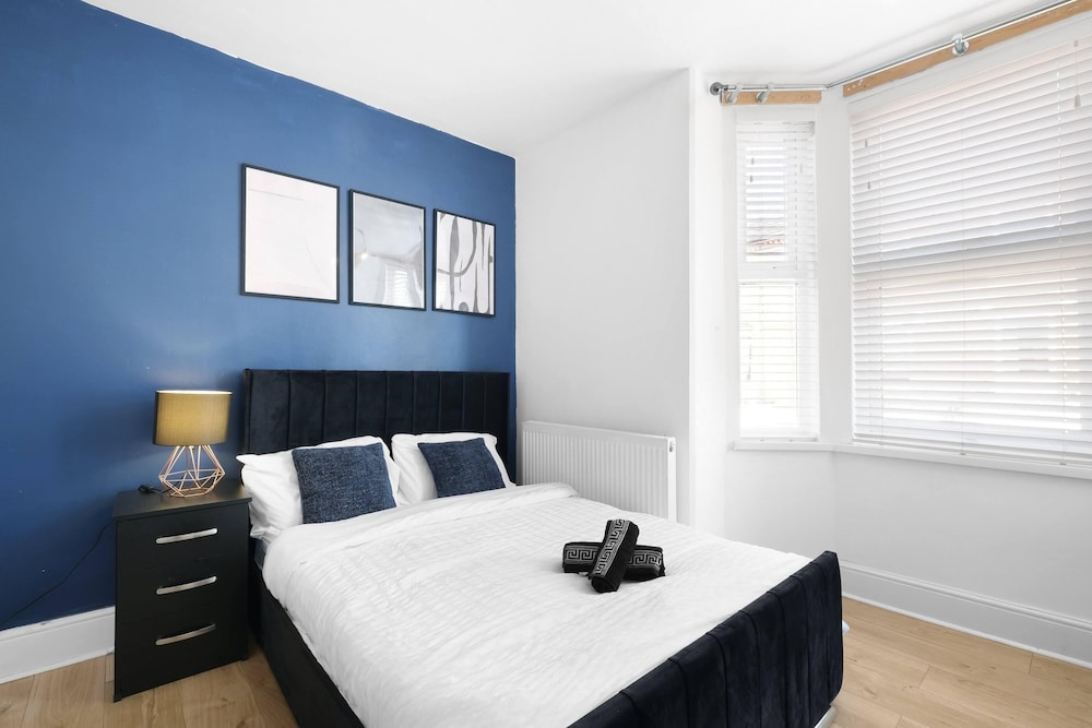 Radford 3 Bedroom and 1 Bathroom House