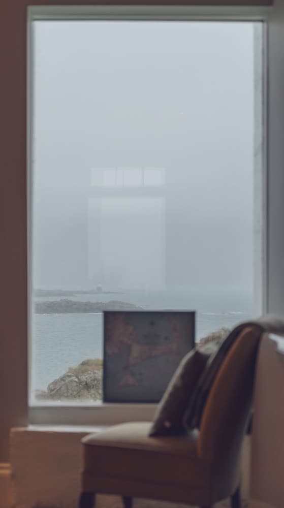 Eilean Sionnach Lighthouse Cottage