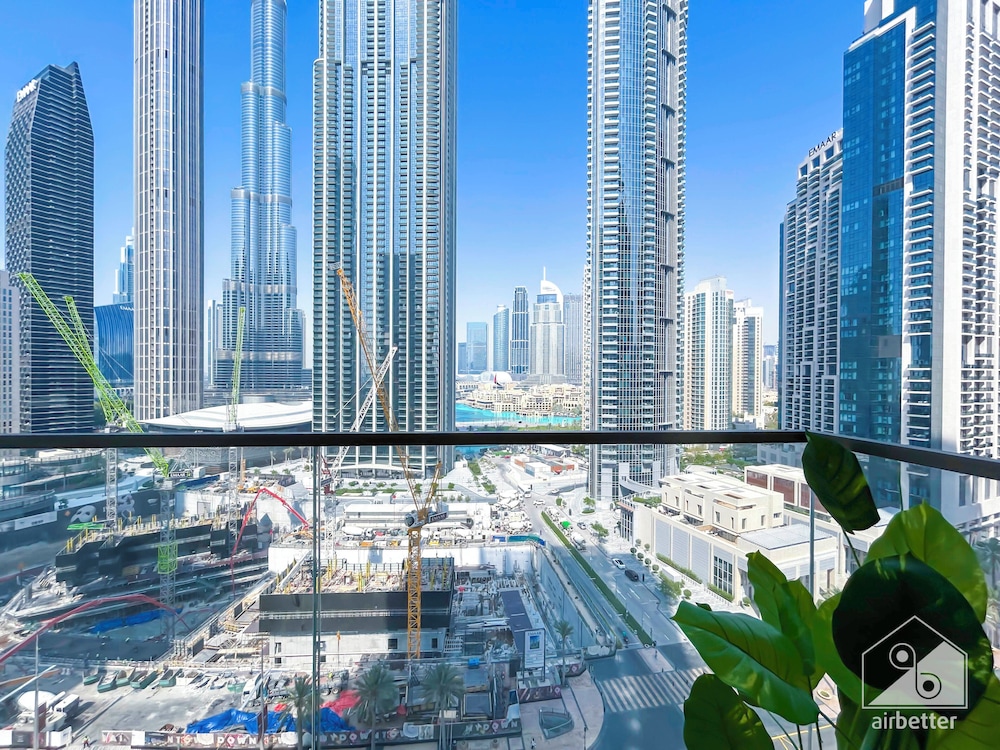 Exclusive Burj Crown 4b Balcony Burj Khalifa View