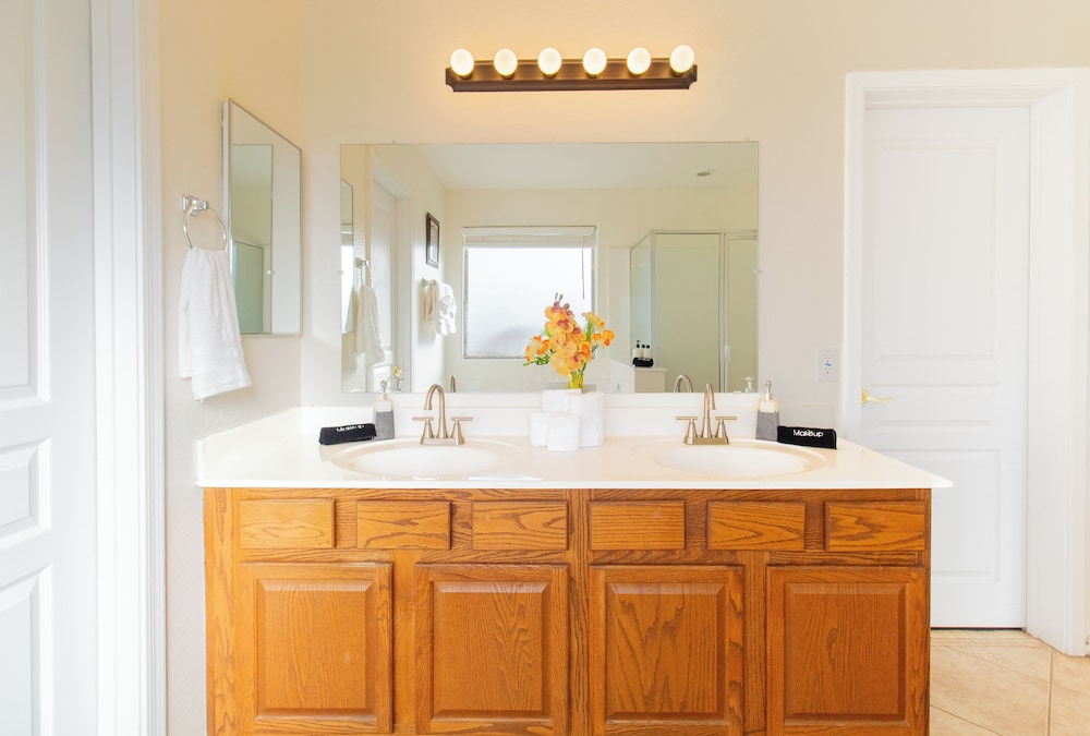 Casa Desert Willow 5BR Home & Pool