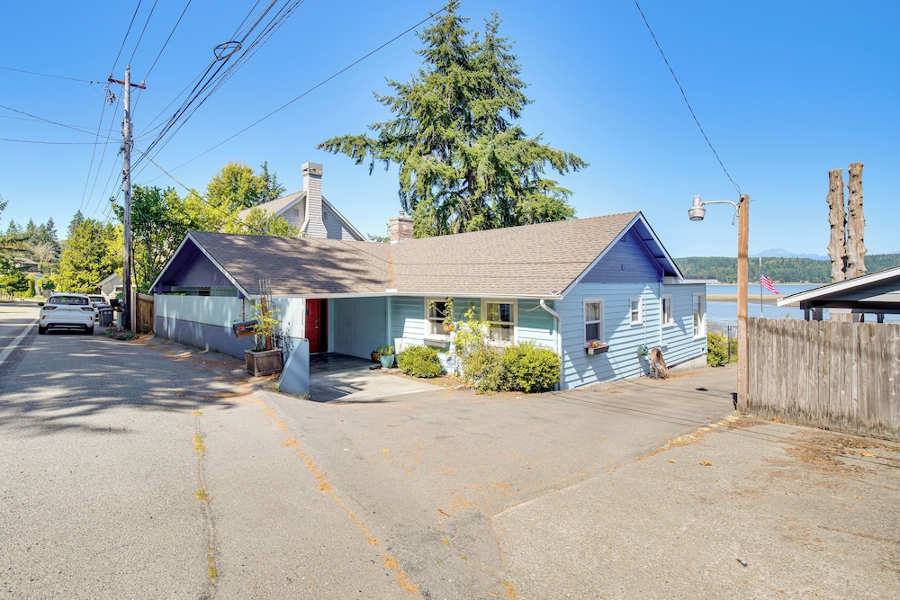 Across Water From Belfair SP: Hood Canal Cottage!