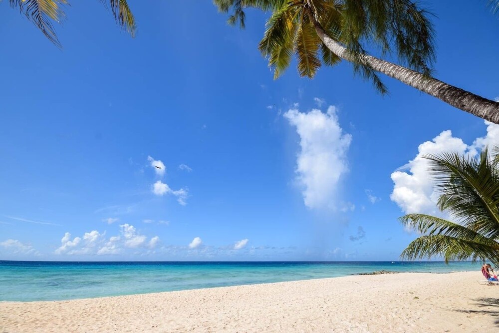 Luxe Retreat With Private Pool - The June 4 Bedroom Villa