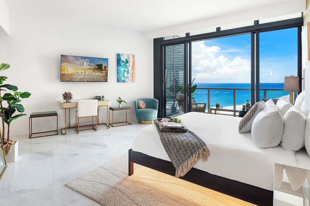 Luxury Vacation Rentals in South Beach by LRMB
