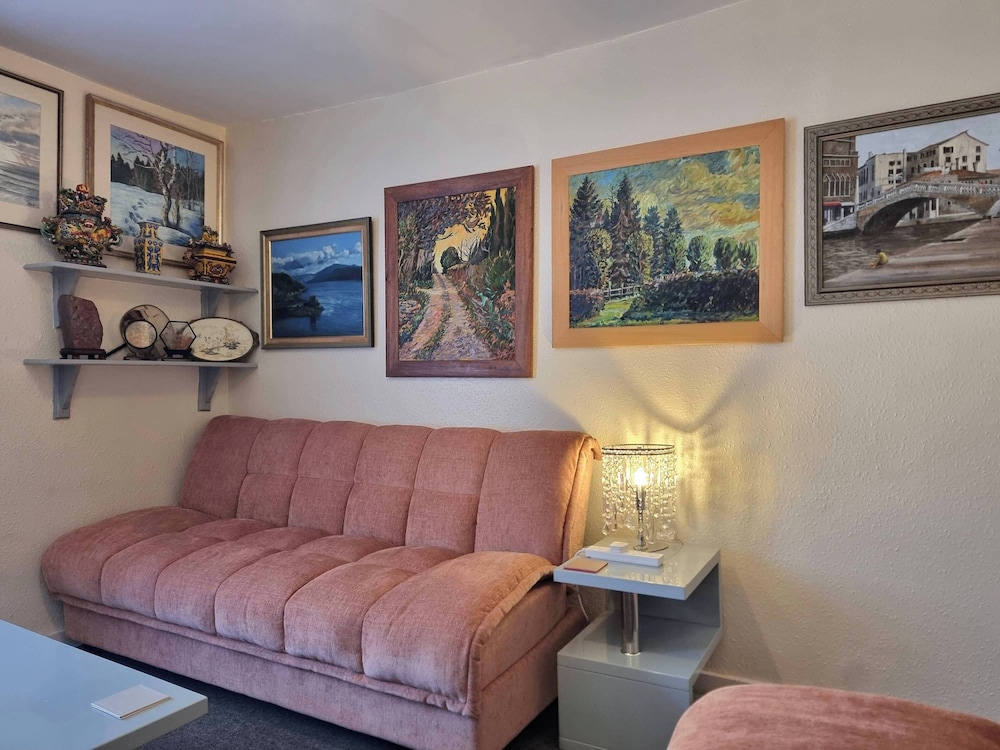 Canterbury - Sleeps 7 - Pet-friendly With Garden