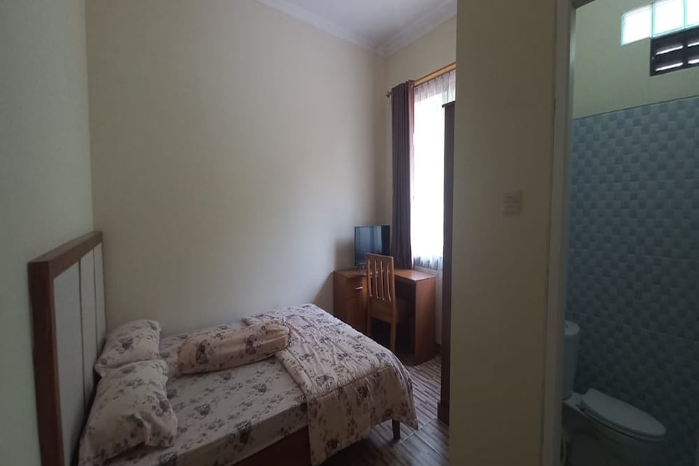 OYO 95054 Prima Jaya Homestay Syariah