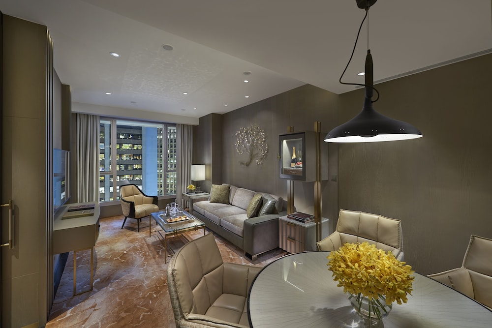 The Landmark Mandarin Oriental, Hong Kong