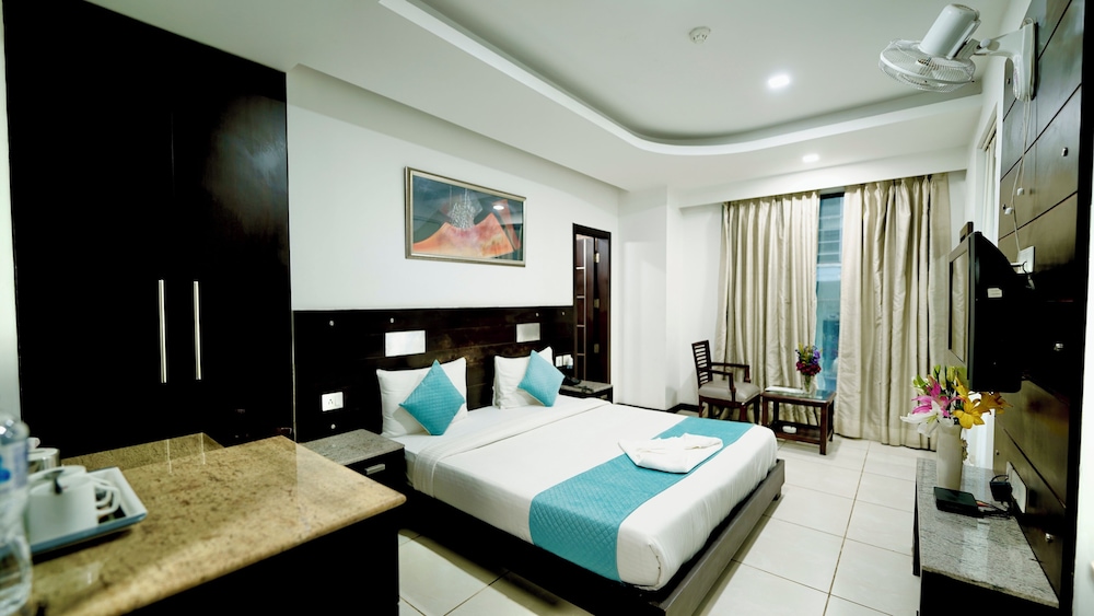 CORPORATE STAYS-SUNCITY
