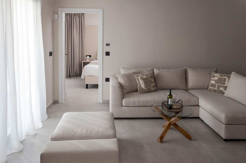 Potame Suite by Estia Garden View
