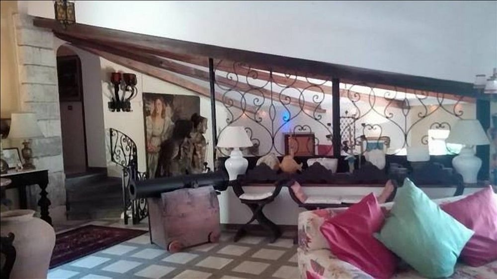 lounge