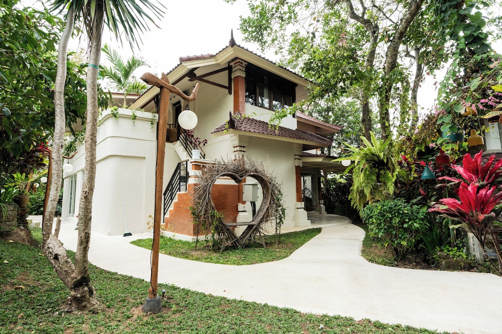 Om Wellness Resort