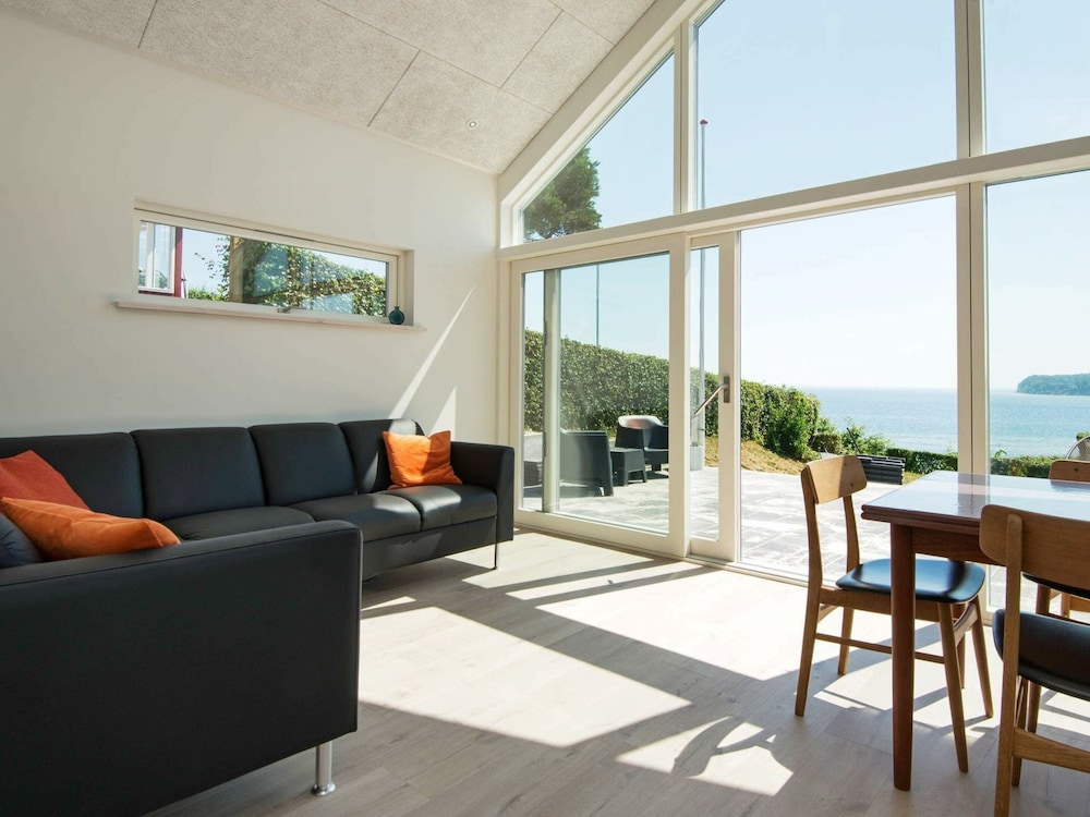 Picturesquue Holiday Home in Jutland near Sea view 3