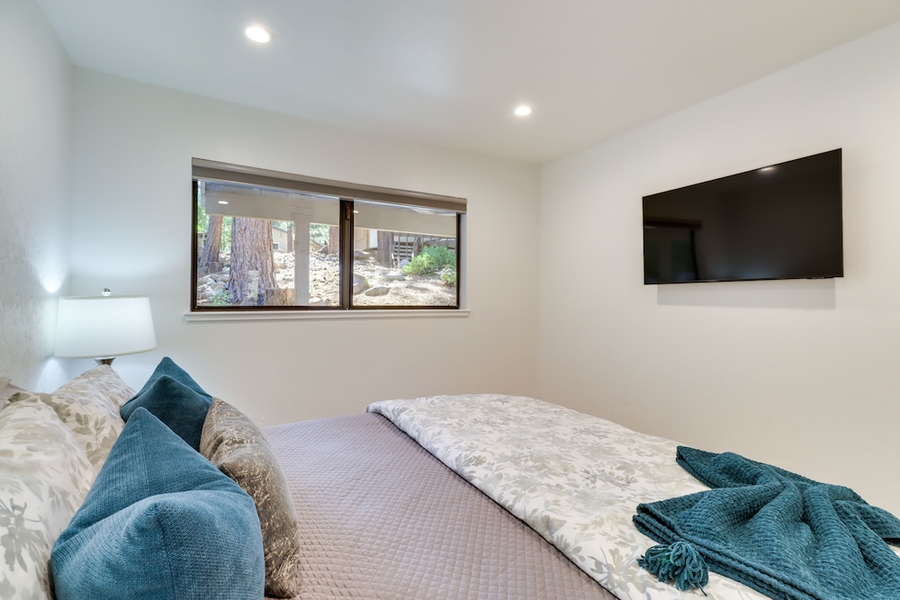 Lake Tahoe Vacations - Stylish Incline Village Vacation Rental w/ A/c! - Property Image 27