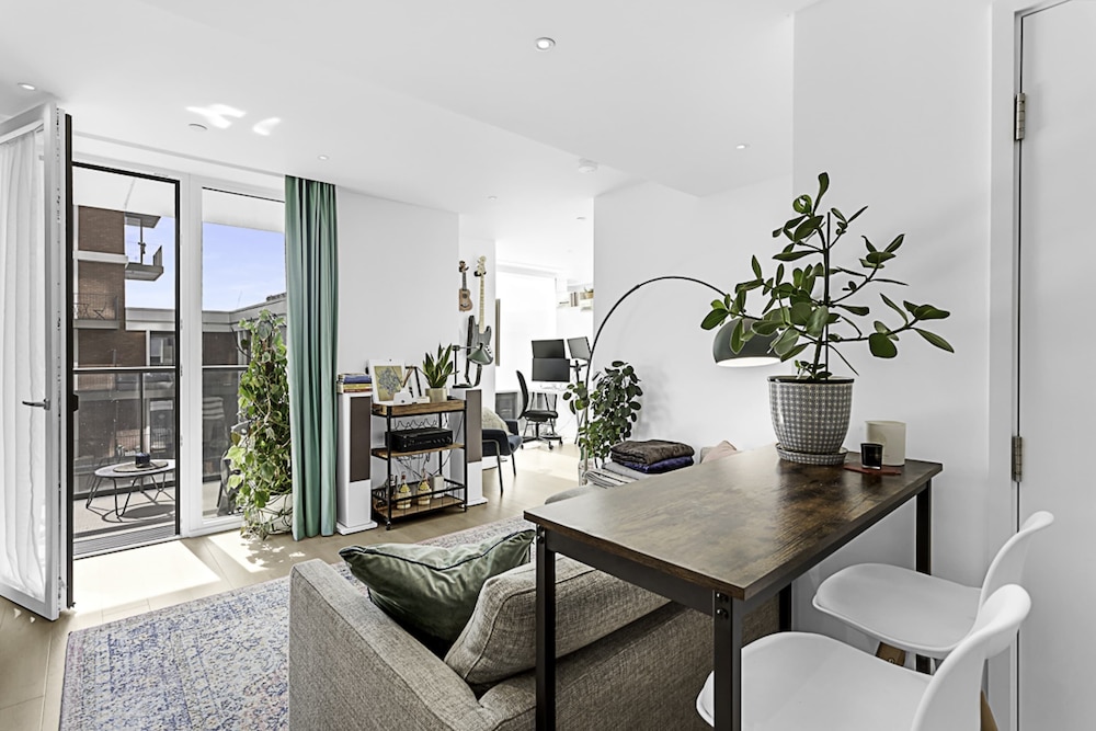 Gorgeous Clapham Flat photo 2