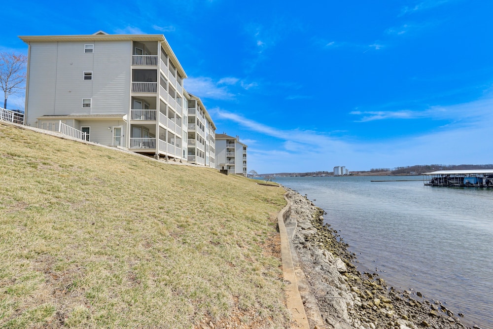 Regatta Bay Condo w/ Balcony + Water Views!