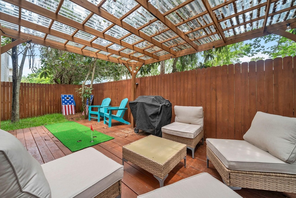 Milo's Beach Cottage