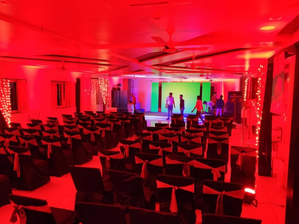 meeting & event spaces