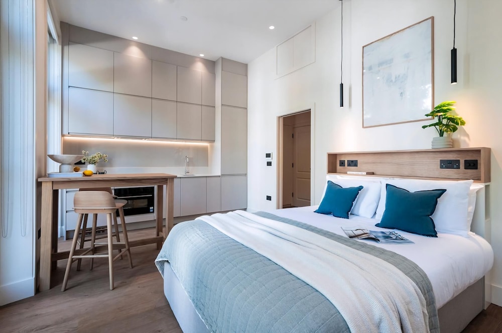 Stunning Studio Apartment, Moments From Earls Court Station