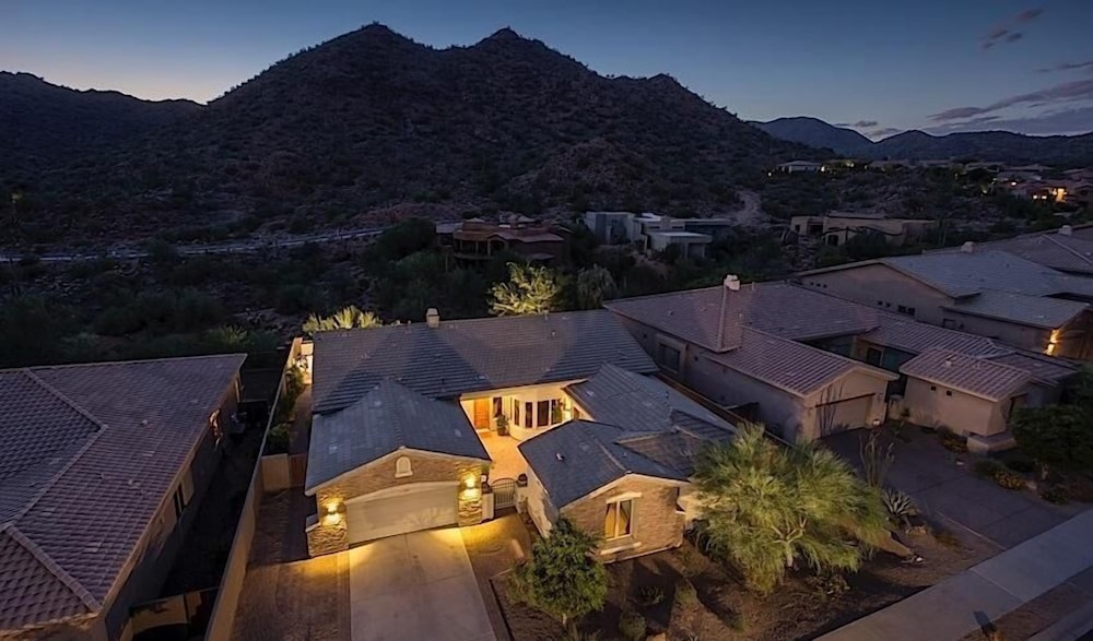 South by Southwest - Signature Vacation Rentals