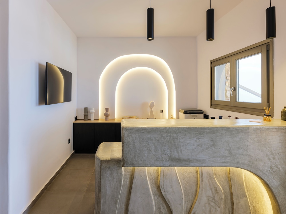 Mykonist Merchia Beach Villas & Suites