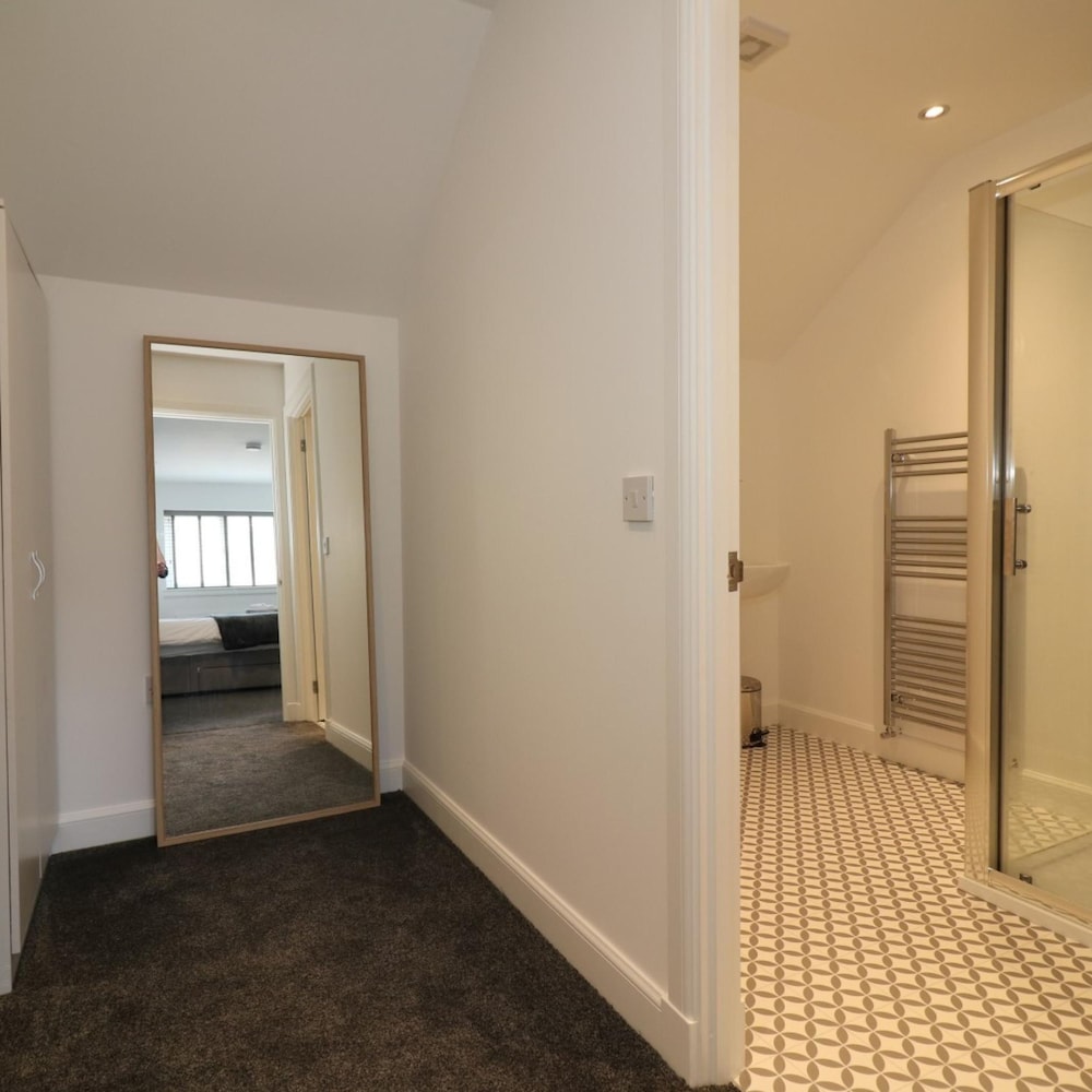 Railway House 5 bed - Maryhill