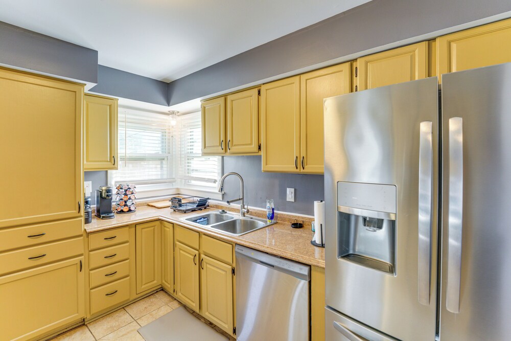 Game, Stay & Play: Family Home in Westland!
