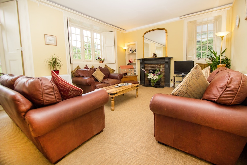 Polraen Country House