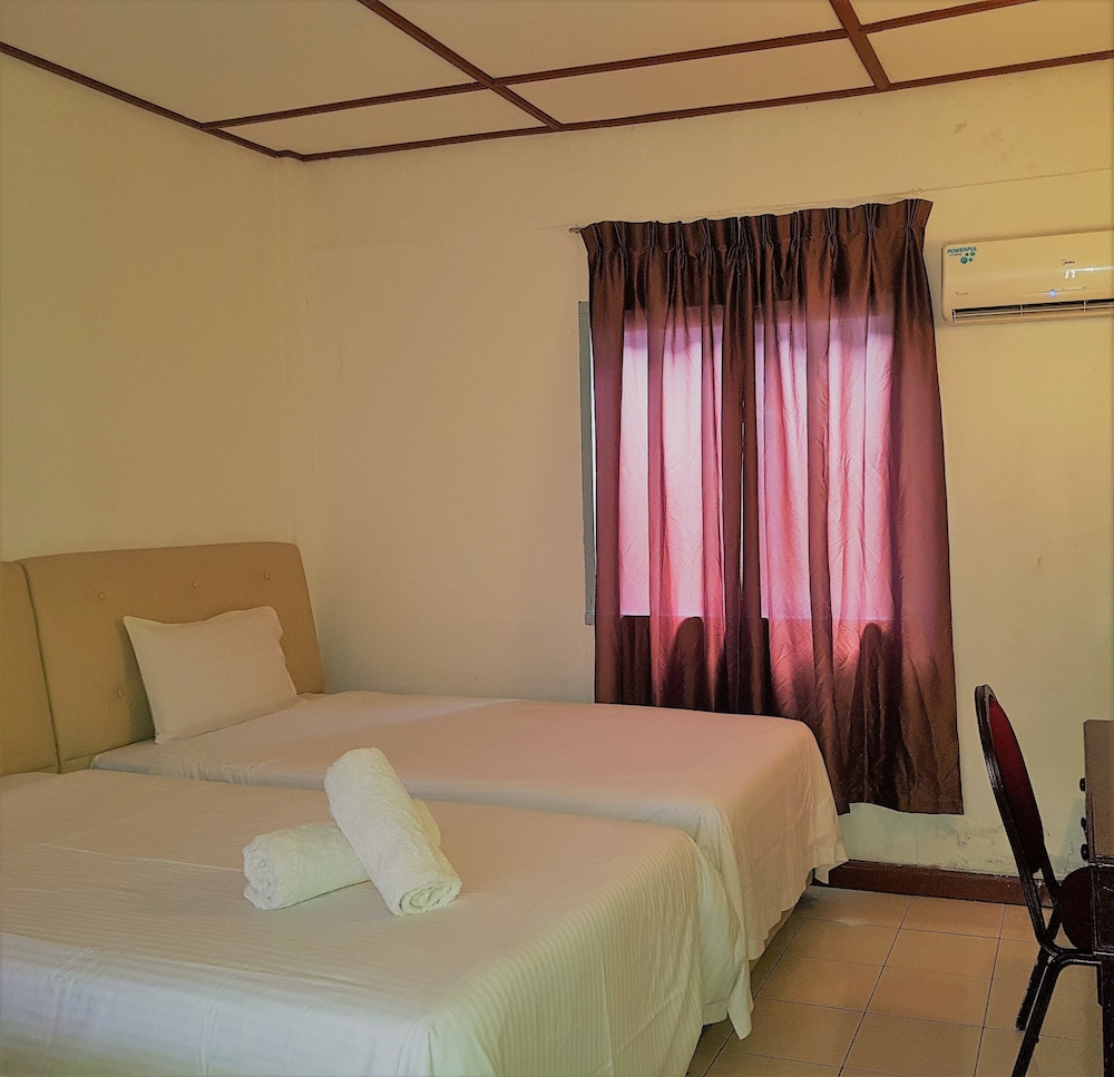 Sari Pacifica Hotel, Resort & Spa Lang Tengah