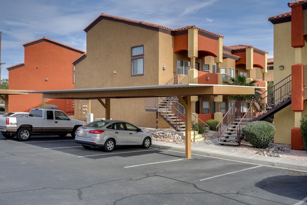 Mesquite Condo w/ Pool  Spa Access, Near Casinos! - Property Image 6