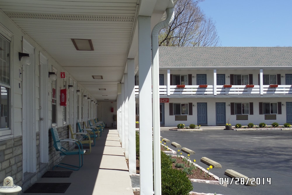 Roosevelt Inn of Hyde Park - Property Image 4