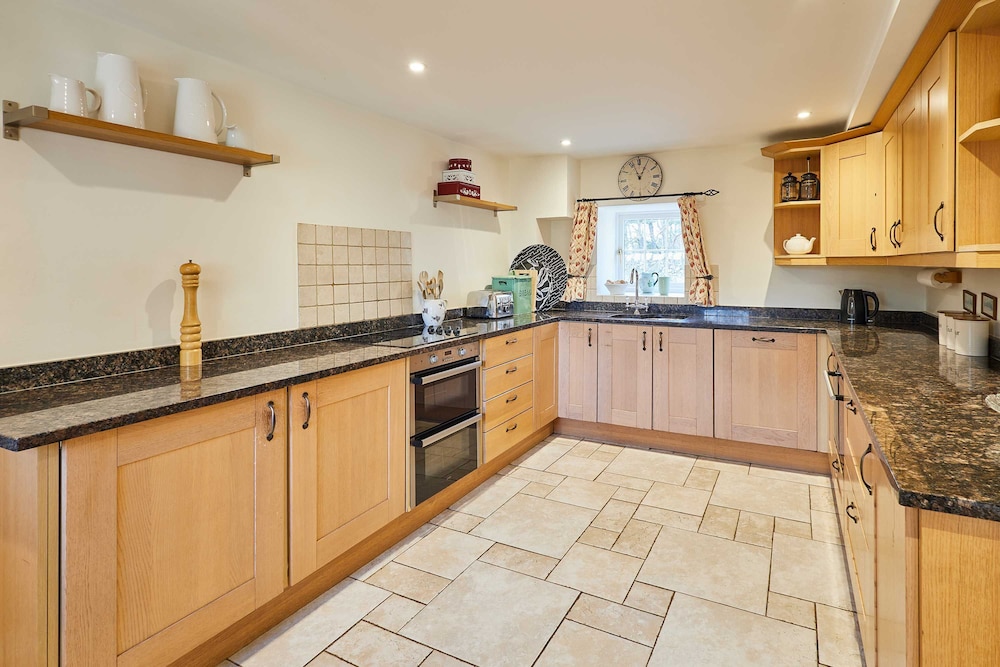 Host Stay Newton Cottage