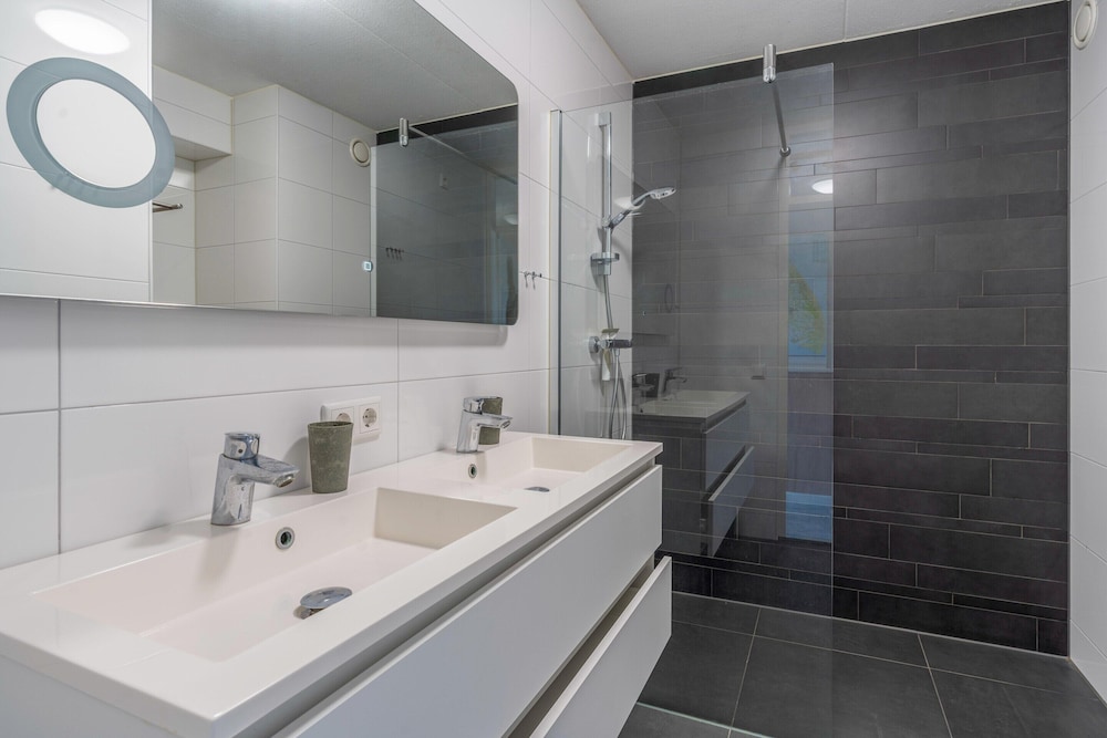 4 Person Apartment With sea View