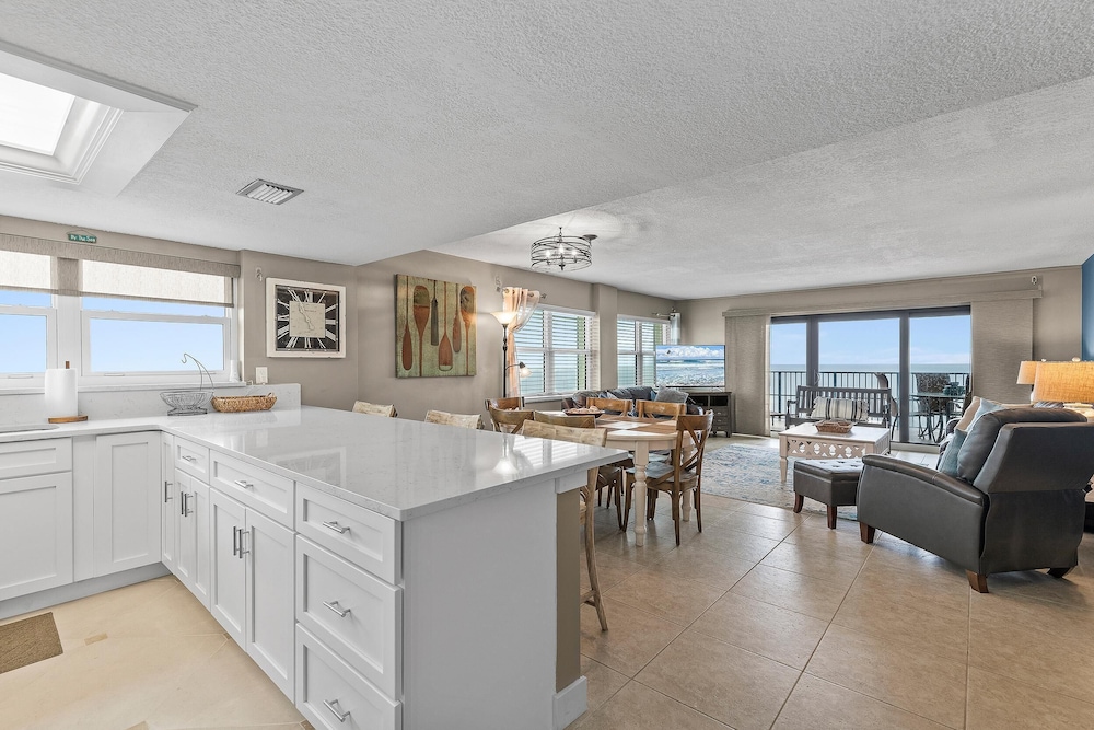 Southwind 905