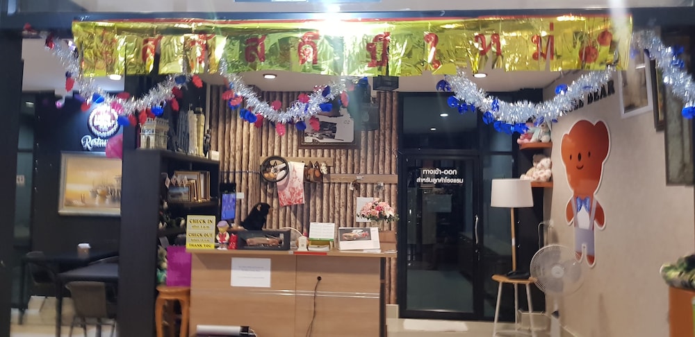 Little Bear Guesthouse and Restaurant