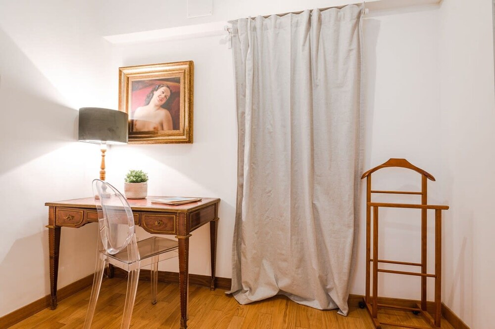 New Listing La Magnolia A C Balcony Office Piazza Navona Spanish Steps
