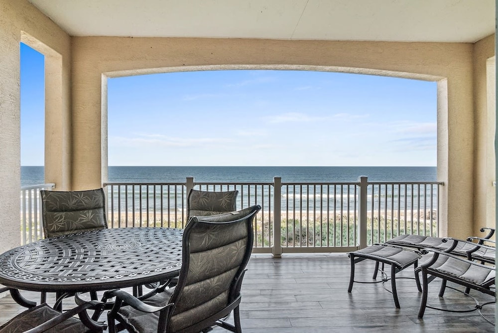 New Luxury Ocean Front 3 Bedroom 2 Bath Condo Sleeps 8 Cinnamon Beach Resort