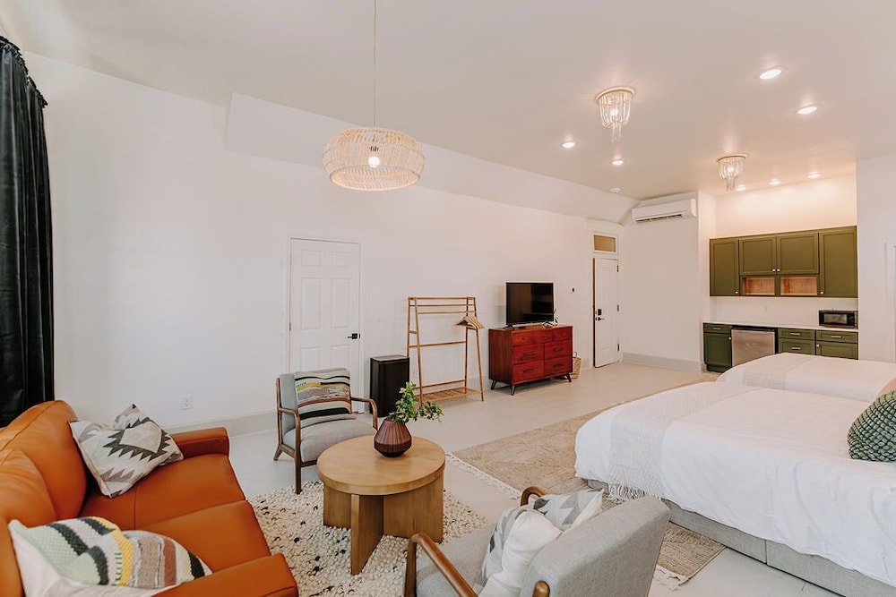 East Main Lofts