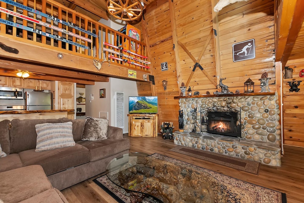 Peak Adventures-Beautiful 4BR House