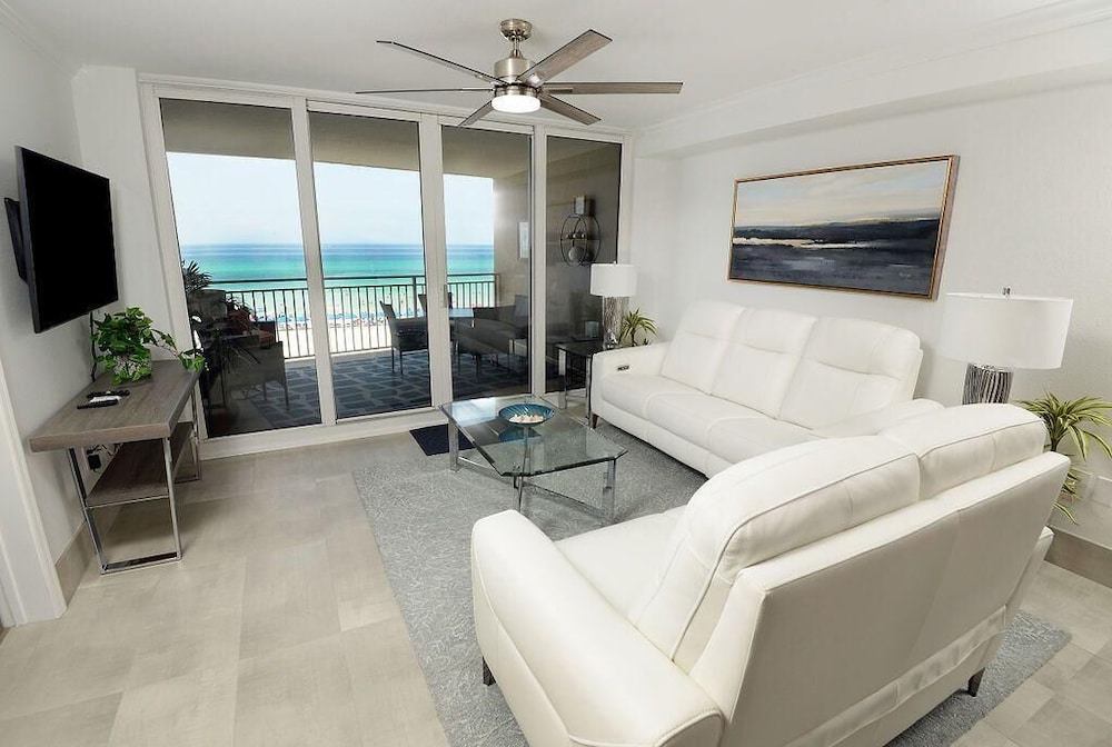 Emerald Beach 325