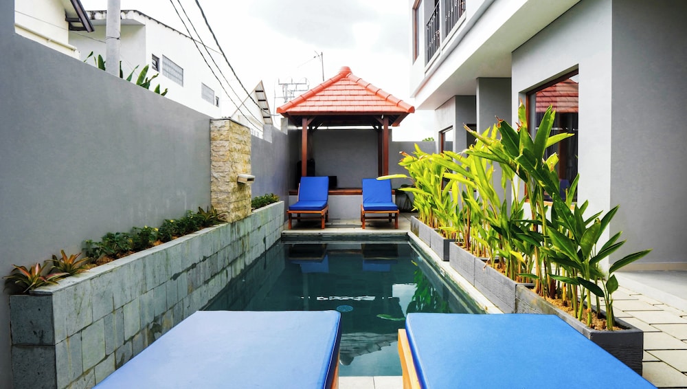 Romansa Canggu