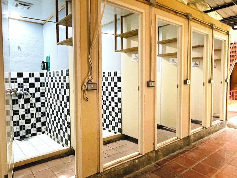 Yuan Qi Hostel