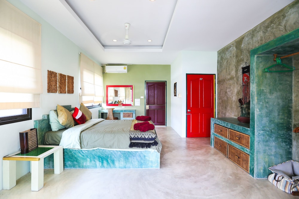 Charu Bay Villas