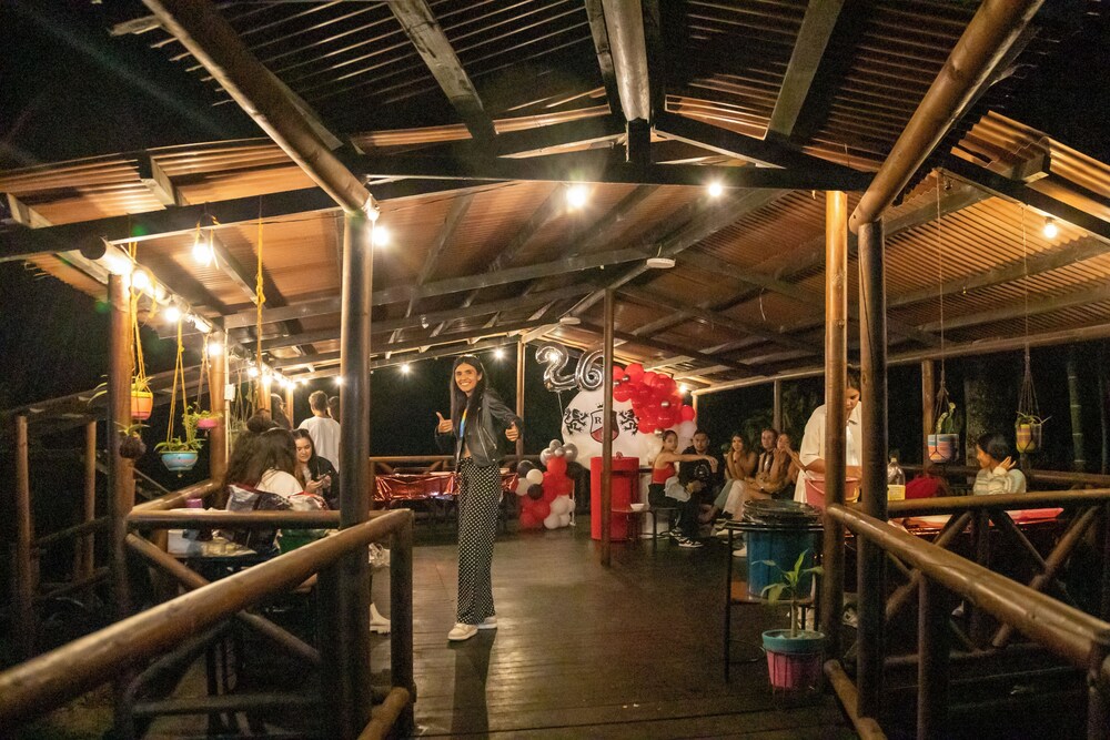 Bahareque Hostal