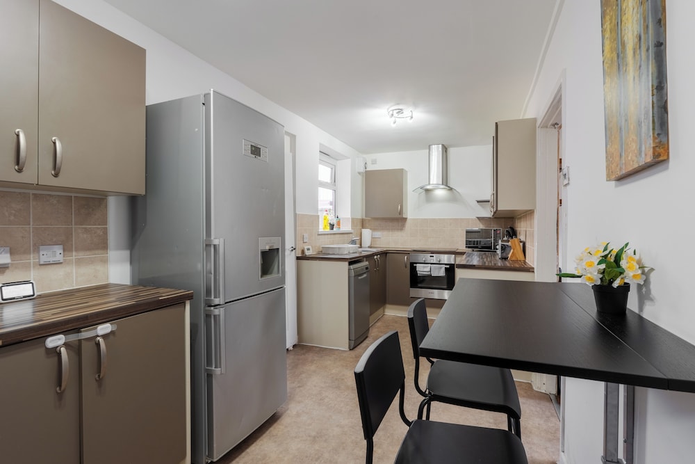 Long Stay 3BR House With Parking