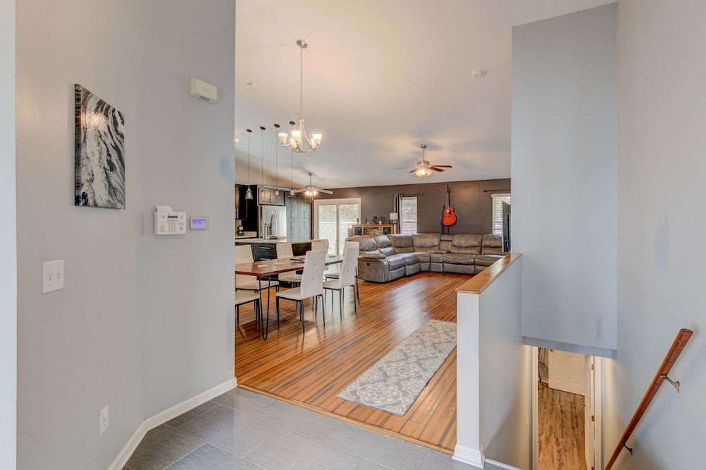 Remodeled and Inviting Free EV
