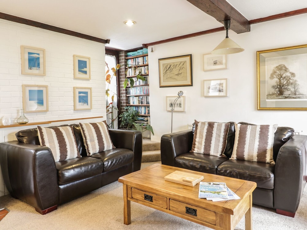 Brunnion Cottage