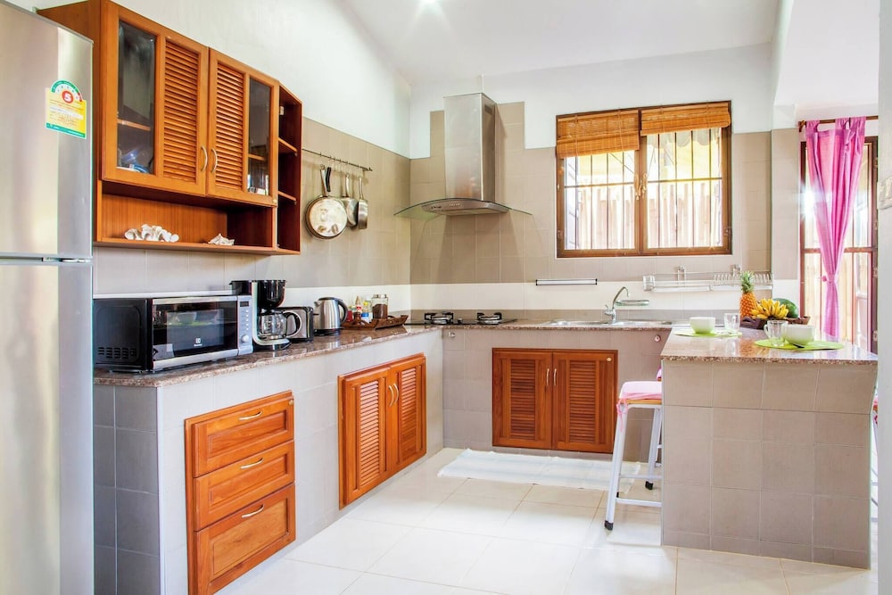 House 4 People sea View 100 m From the Beach